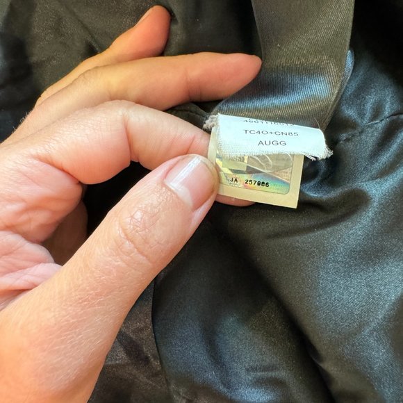 The North Face lightweight waterproof HyVent jacket Small - Picture 7 of 15